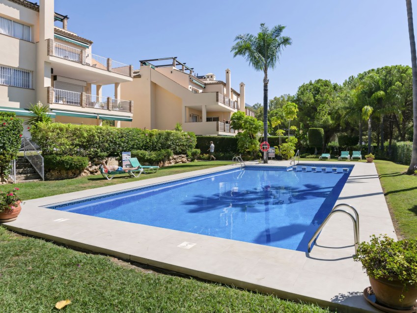 Penthouse de 3 chambres à Nueva Andalucía Marbella Golf Valley Costa del Sol